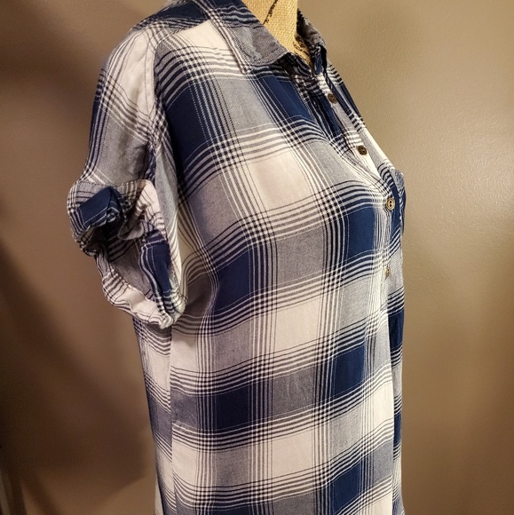 BUTTON DOWN HIGH/LOW HEM - Picture 3 of 4